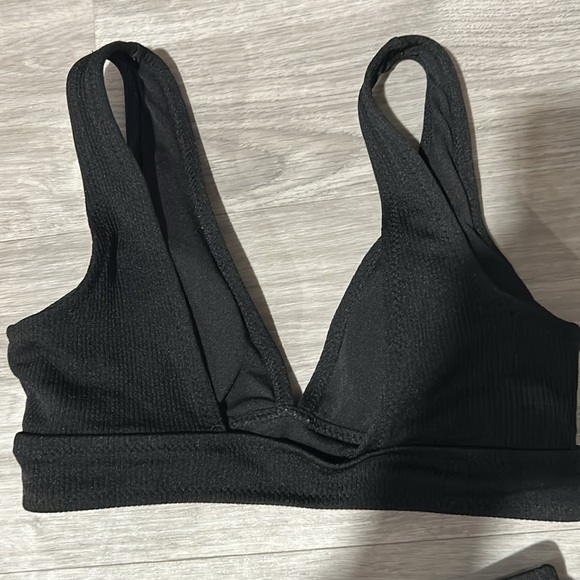 Black bikini size small top and bottom removable padding bottoms mid rise cheeky - Picture 3 of 5